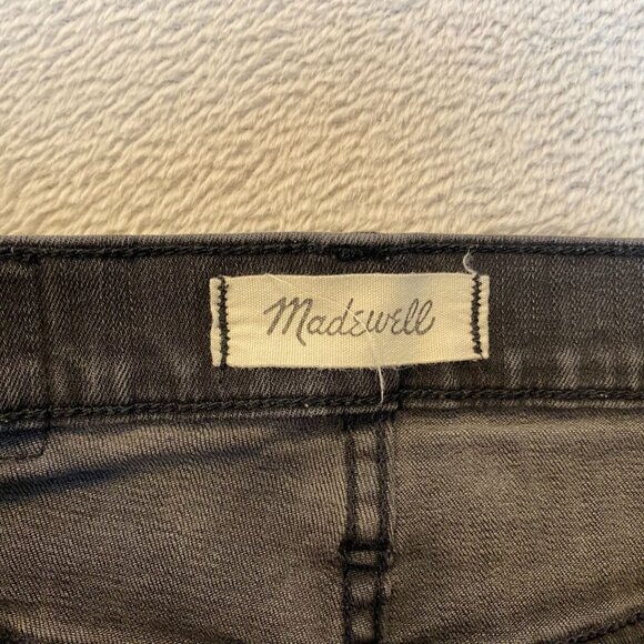 Madewell Womans Jeans 25T Black with Frayed Hem Distressed High-Rise Skinny - Picture 3 of 16